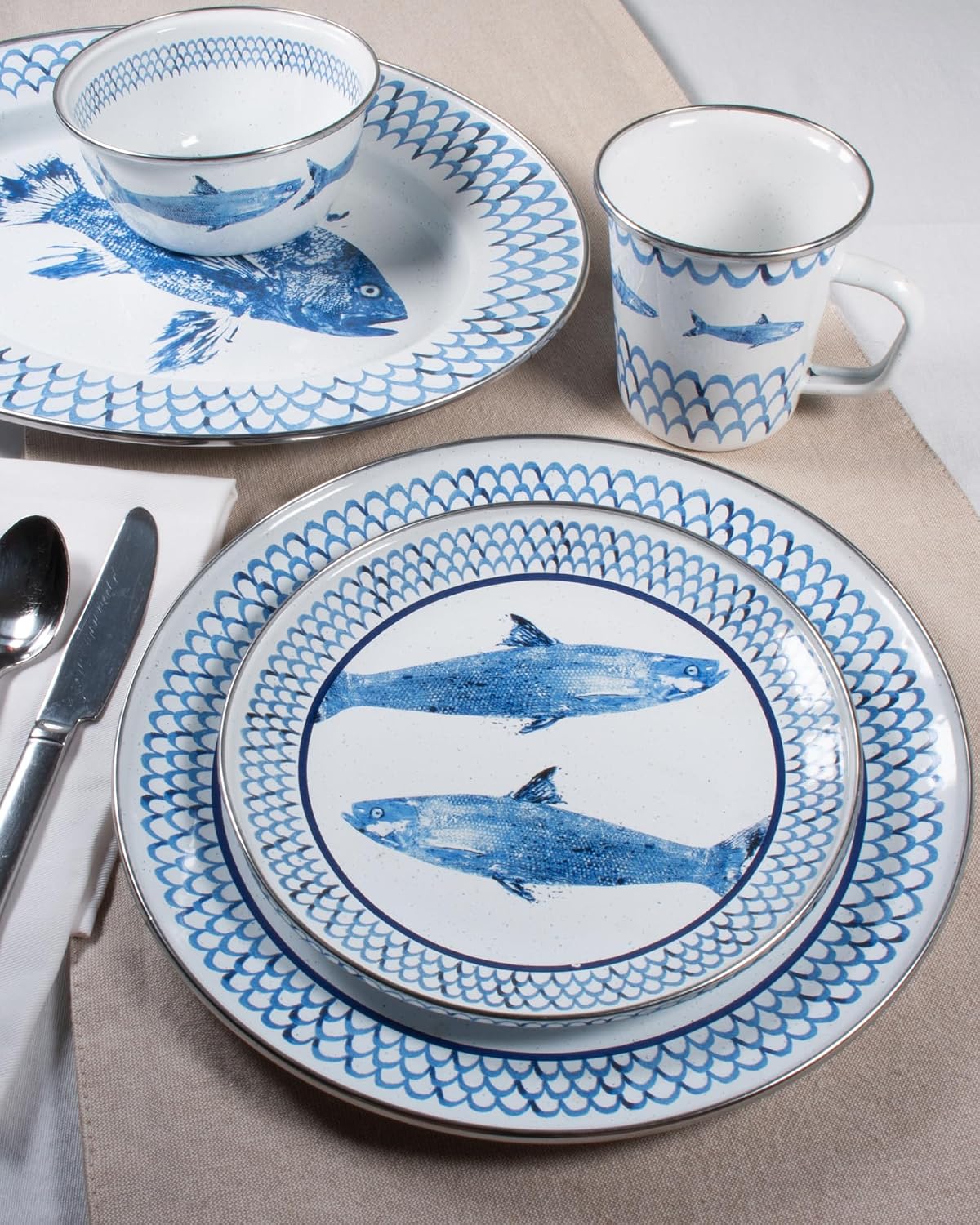 Golden Rabbit Enamelware Salad Bowls, 24 ounce, Fish Camp, Set of 4