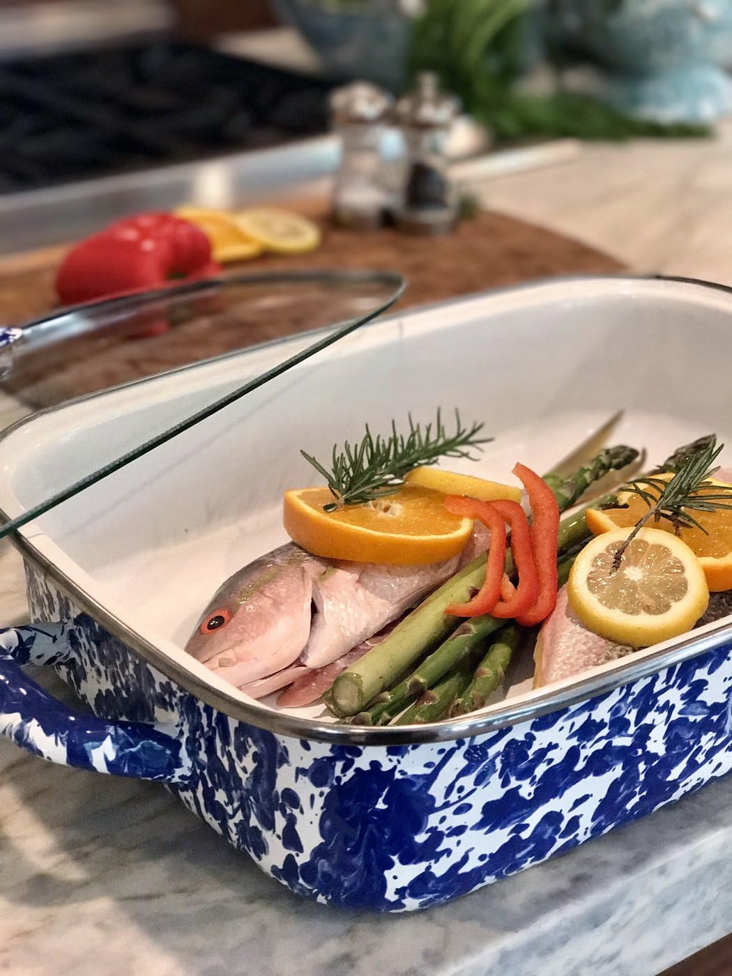 Golden Rabbit Enamelware Roasting Pan with Lid, 10.5 quarts, Cobalt Swirl