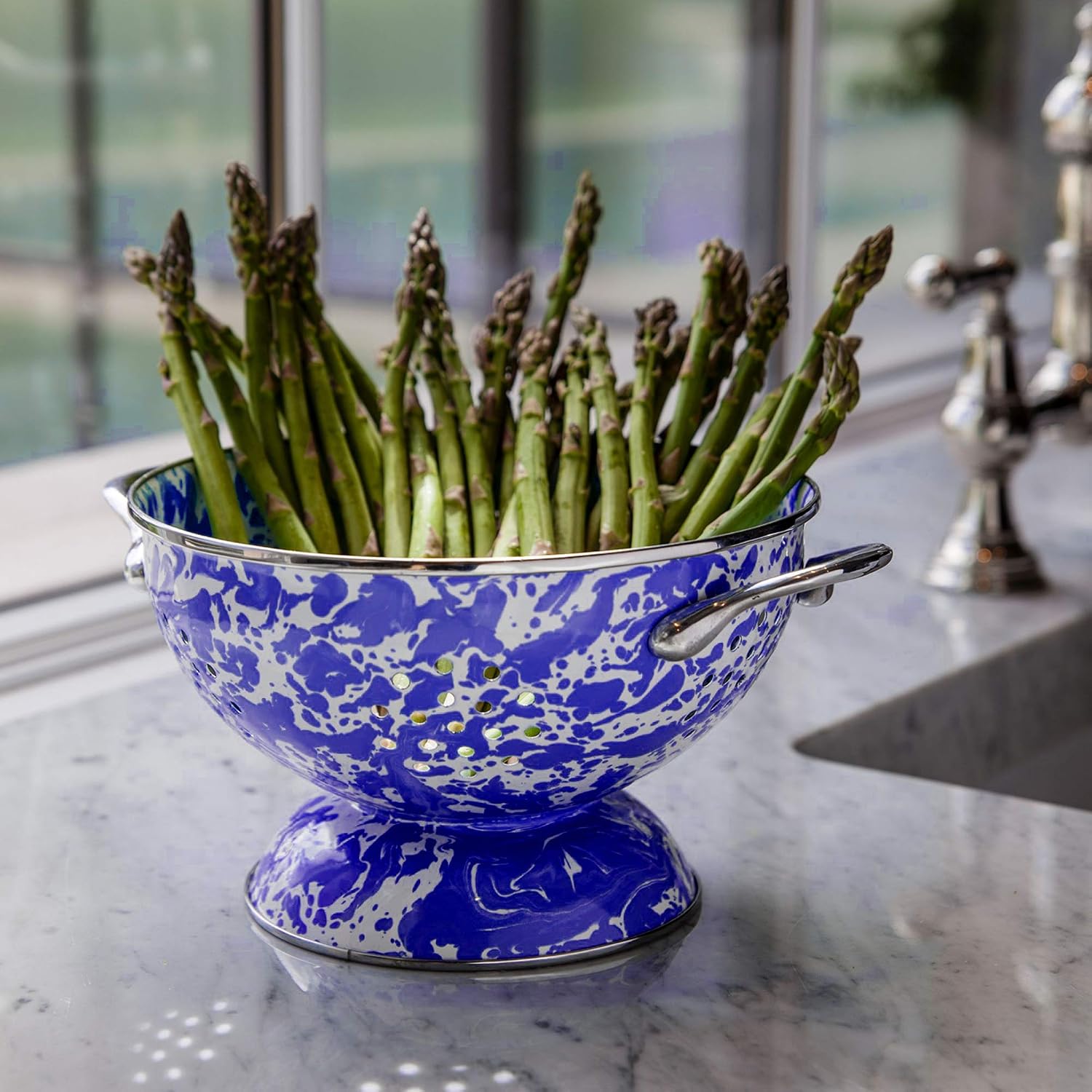 Golden Rabbit Enamelware Medium Colander, 3 quart, Cobalt Swirl