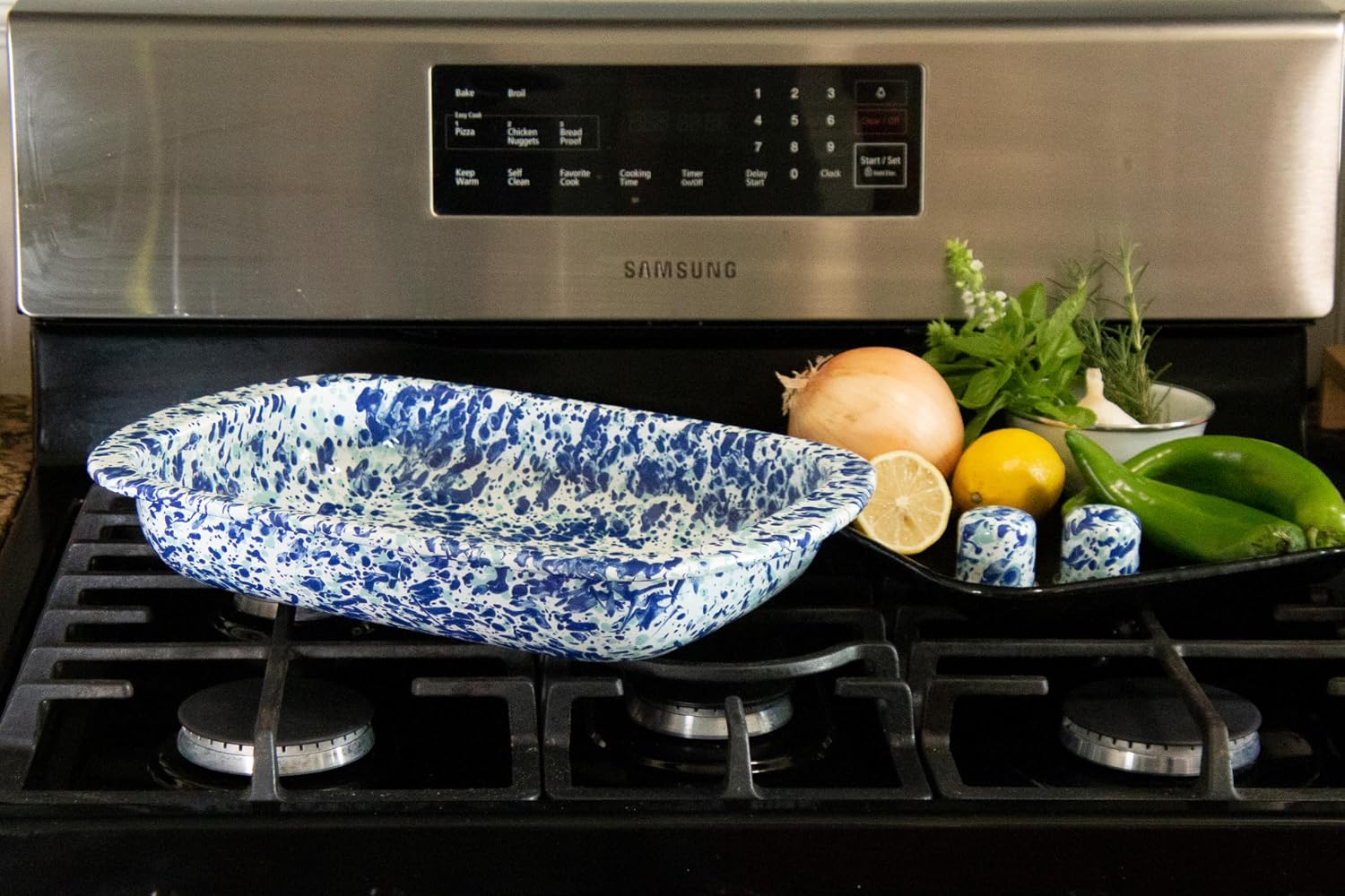 Golden Rabbit Enamelware Baking Pan, 3 quart, Ocean