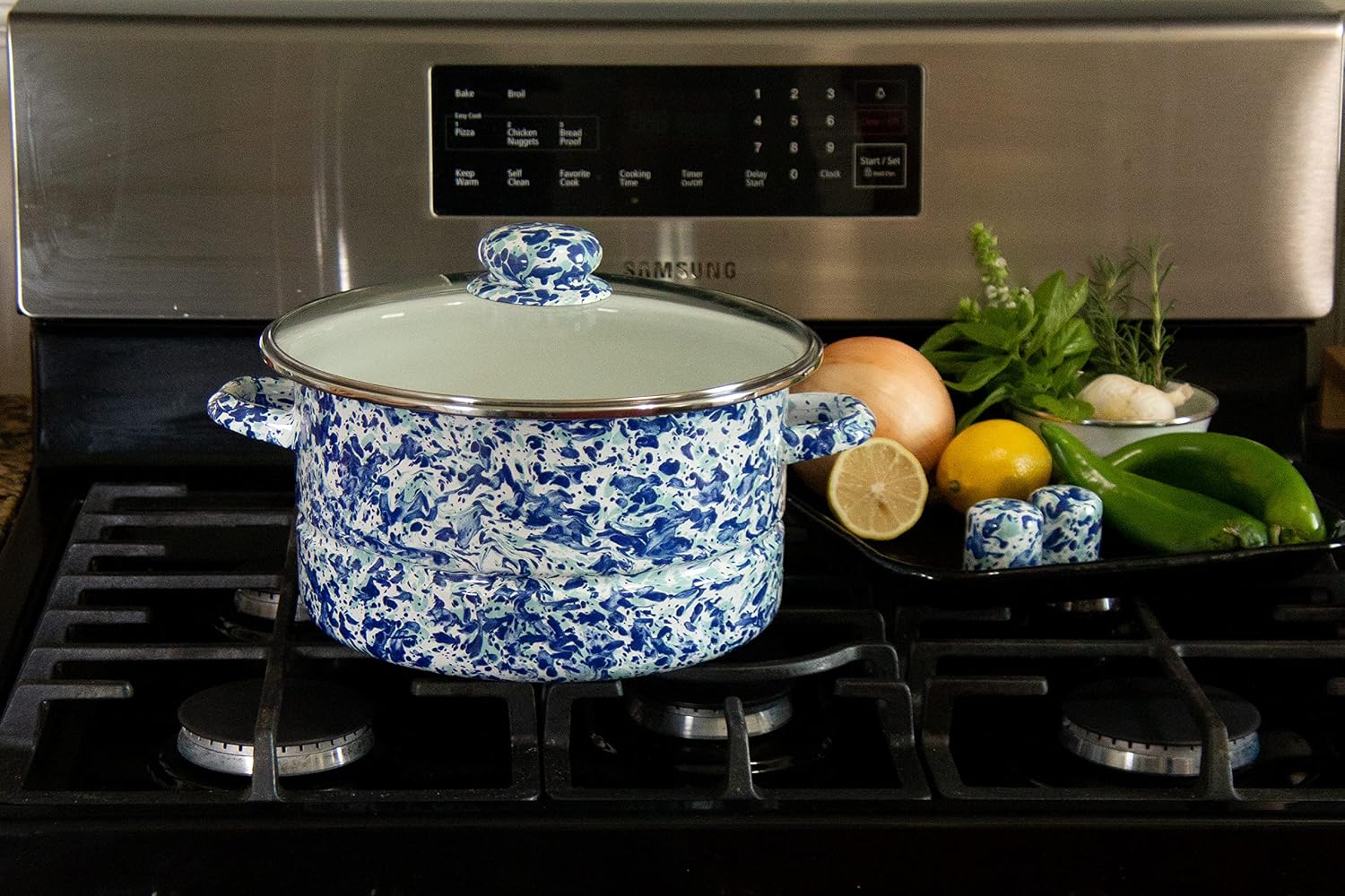 Golden Rabbit Enamelware Soup or Stock Pot, 6 quart, Ocean