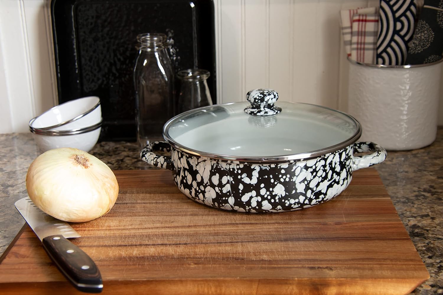 Golden Rabbit Enamelware Saute Pan, 3 quart, Black Swirl