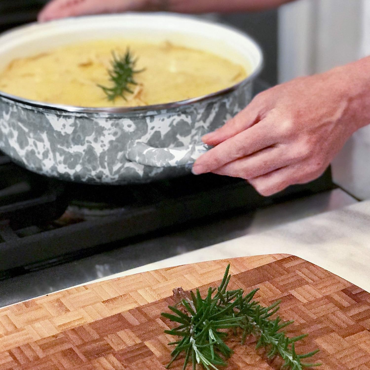 Golden Rabbit Enamelware Saute Pan, 3 quart, Grey Swirl