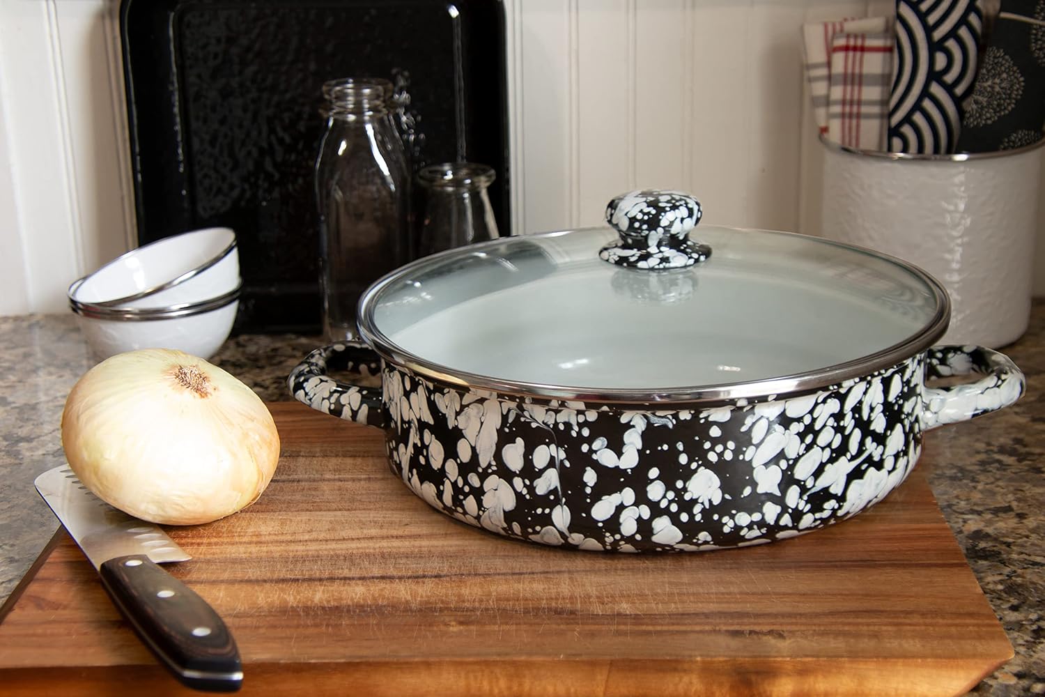 Golden Rabbit Enamelware Saute Pan, 5 quart, Black Swirl