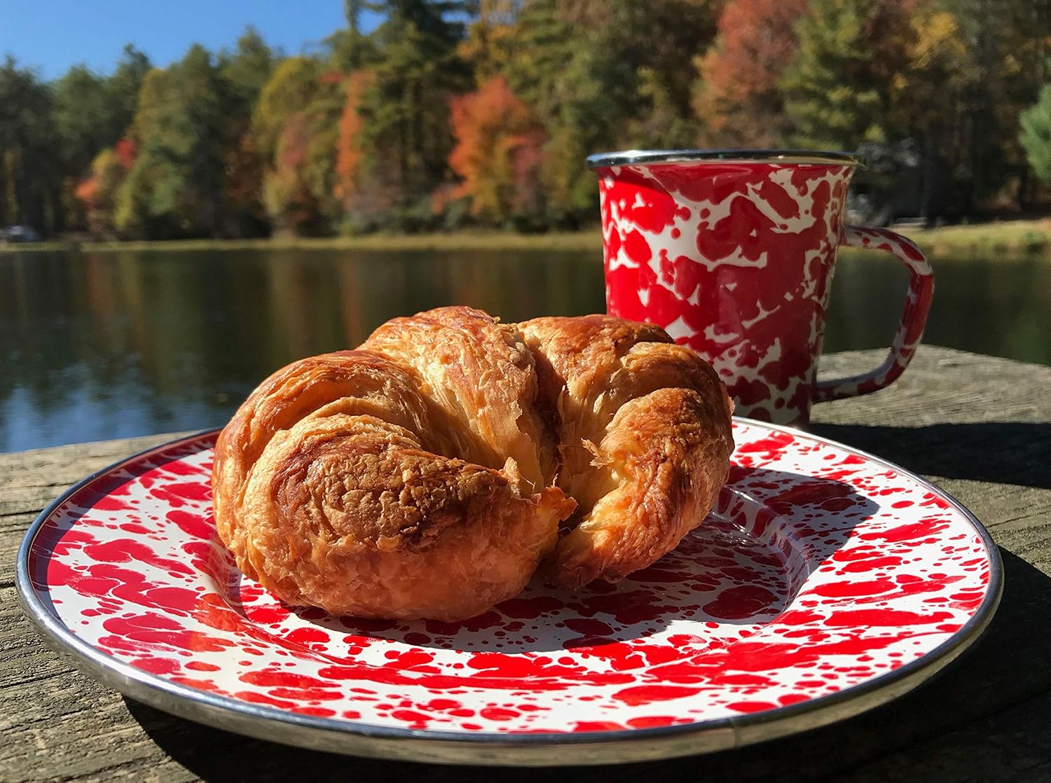 Golden Rabbit Enamelware Sandwich Plates, 8.5 inch, Red Swirl, Set of 4