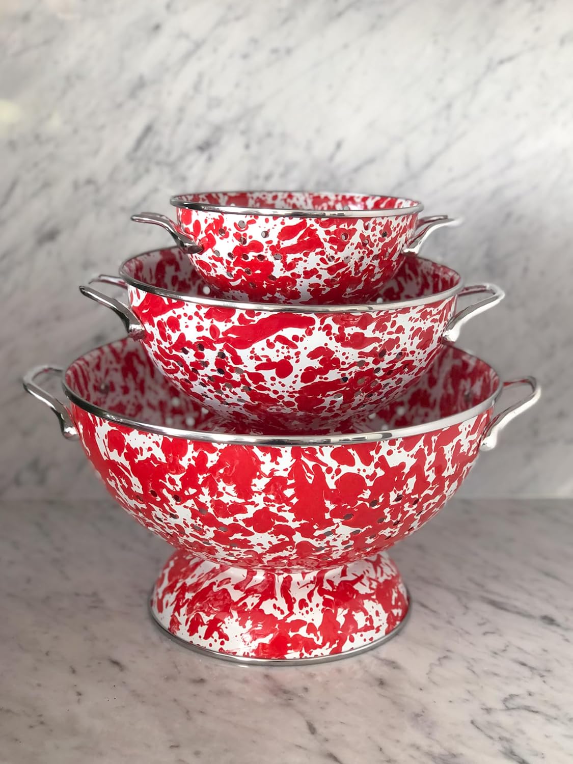 Golden Rabbit Enamelware - Set of 3 Colanders (Red Swirl)