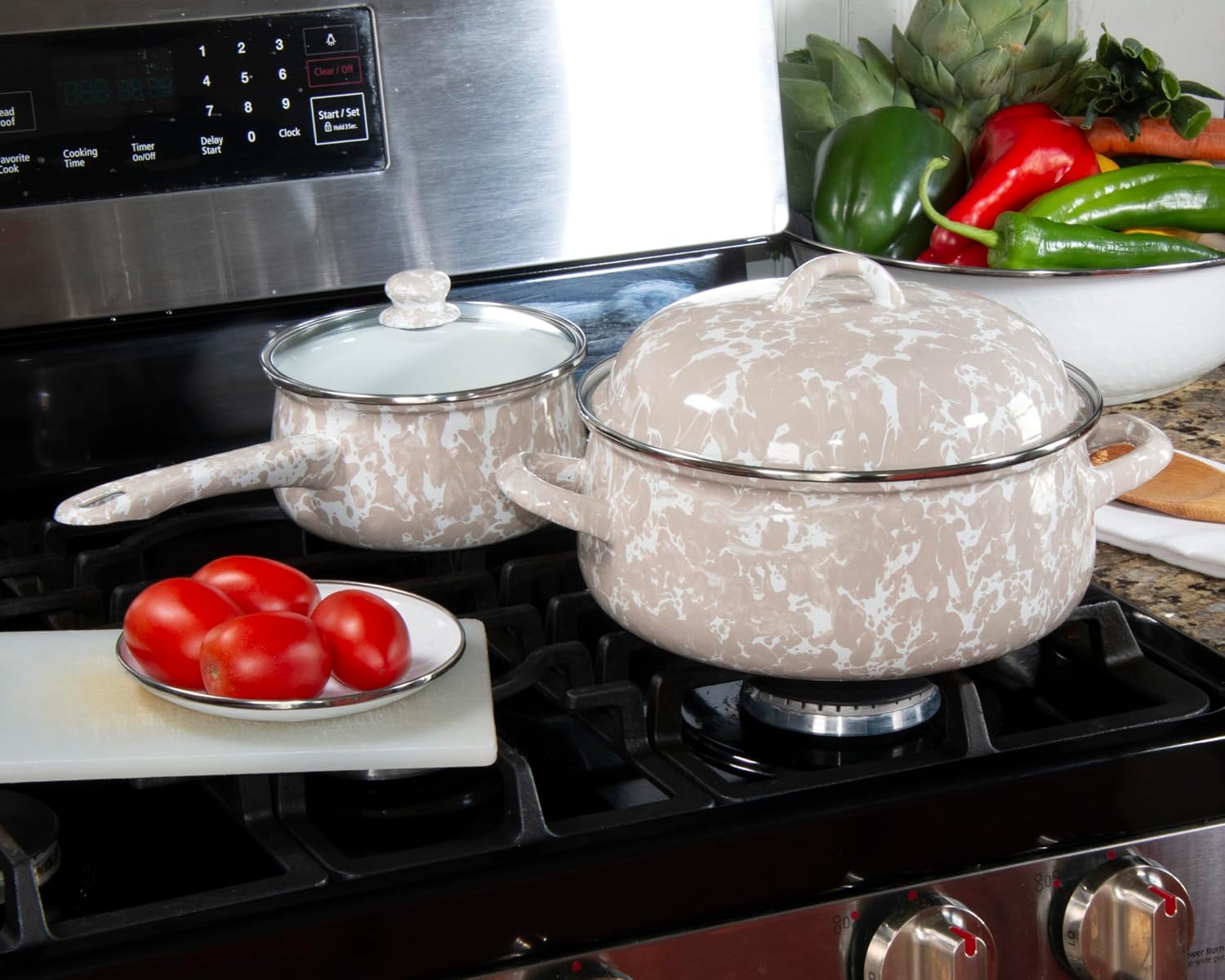 Golden Rabbit Enamelware Dutch Oven, 4 quart, Taupe Swirl