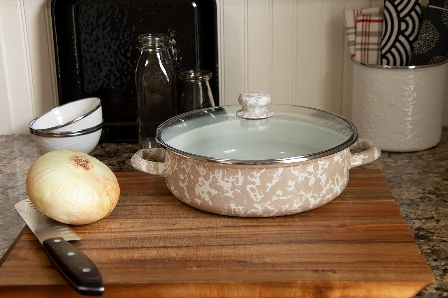 Golden Rabbit Enamelware Saute Pan, 3 quart, Taupe Swirl